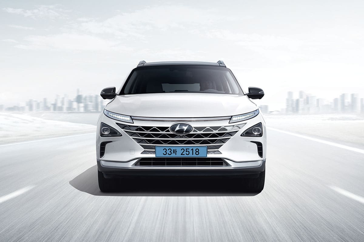 현대 넥쏘 전면