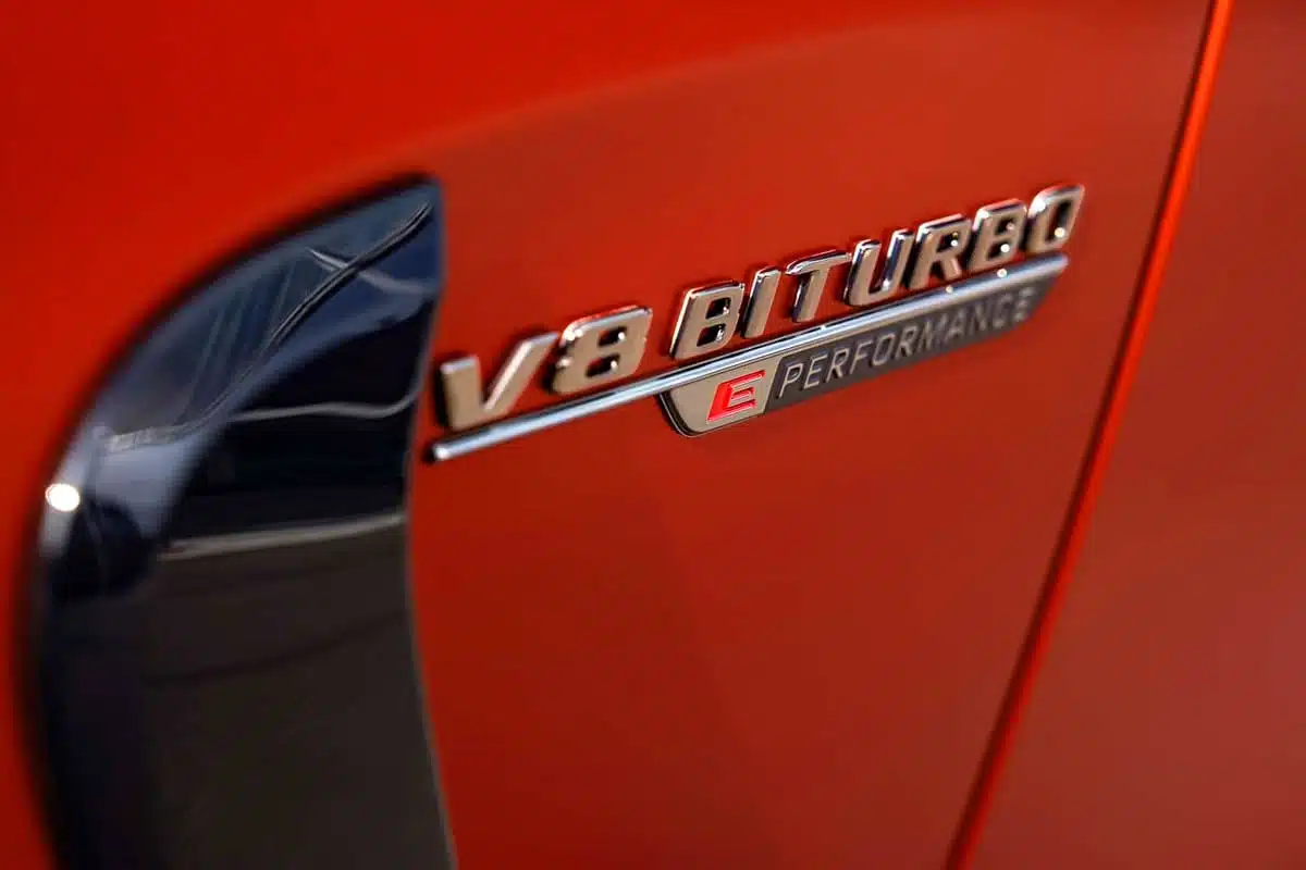 2025 메르세데스-AMG GT63 SE 퍼포먼스 엠블럼