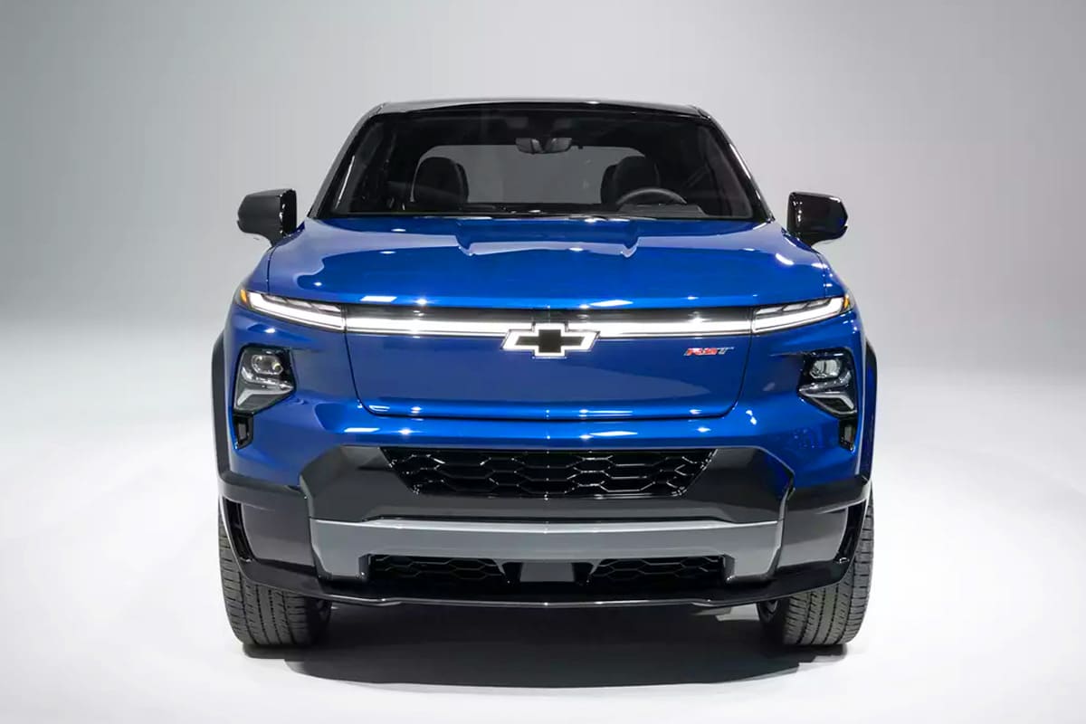 쉐보레 실버라도 EV 퍼스트 에디션 RST 정면