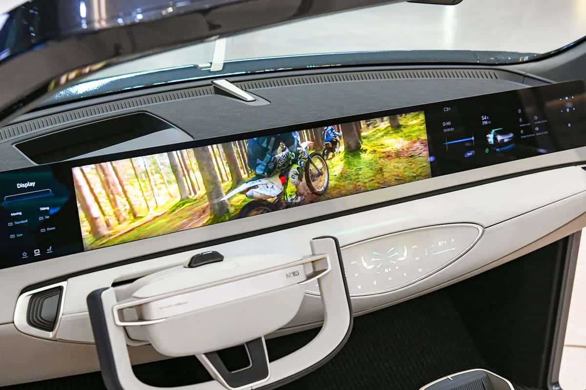 현대모비스 차세대 통합 운전석 시스템 M.VICS 5.0