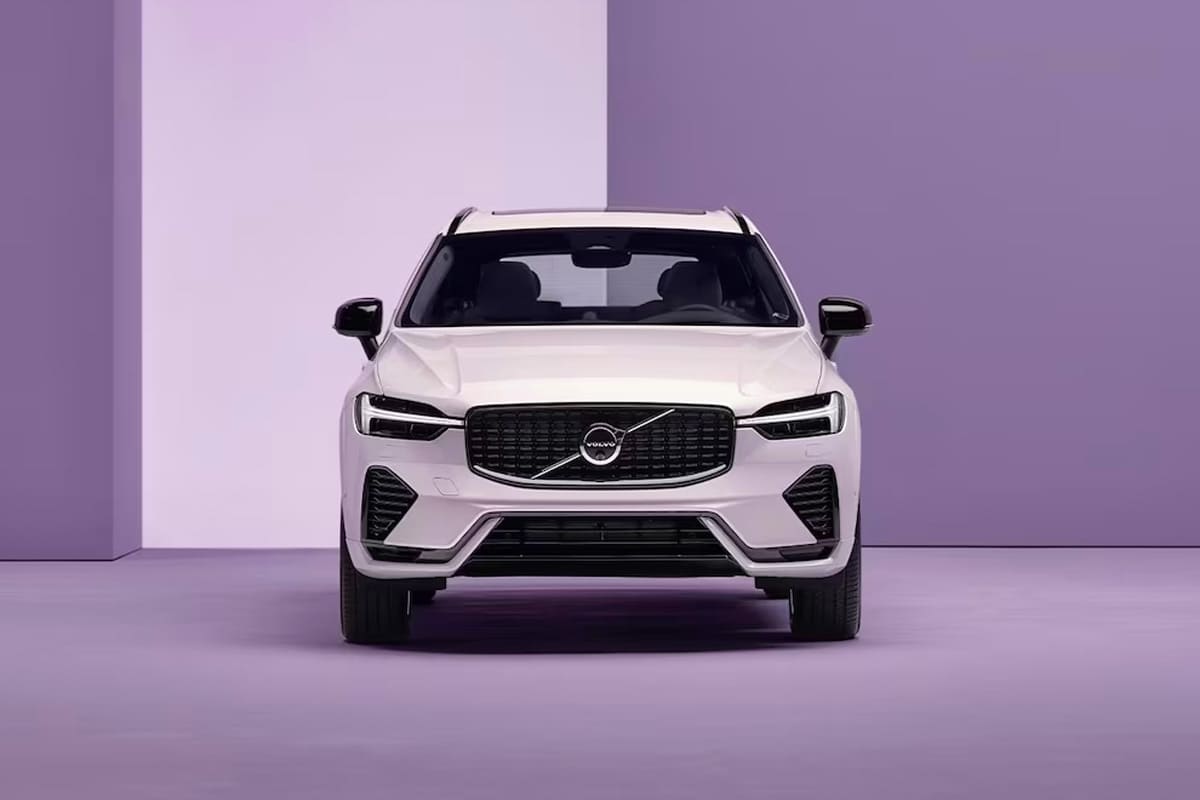 볼보 2025년형 XC60 정면