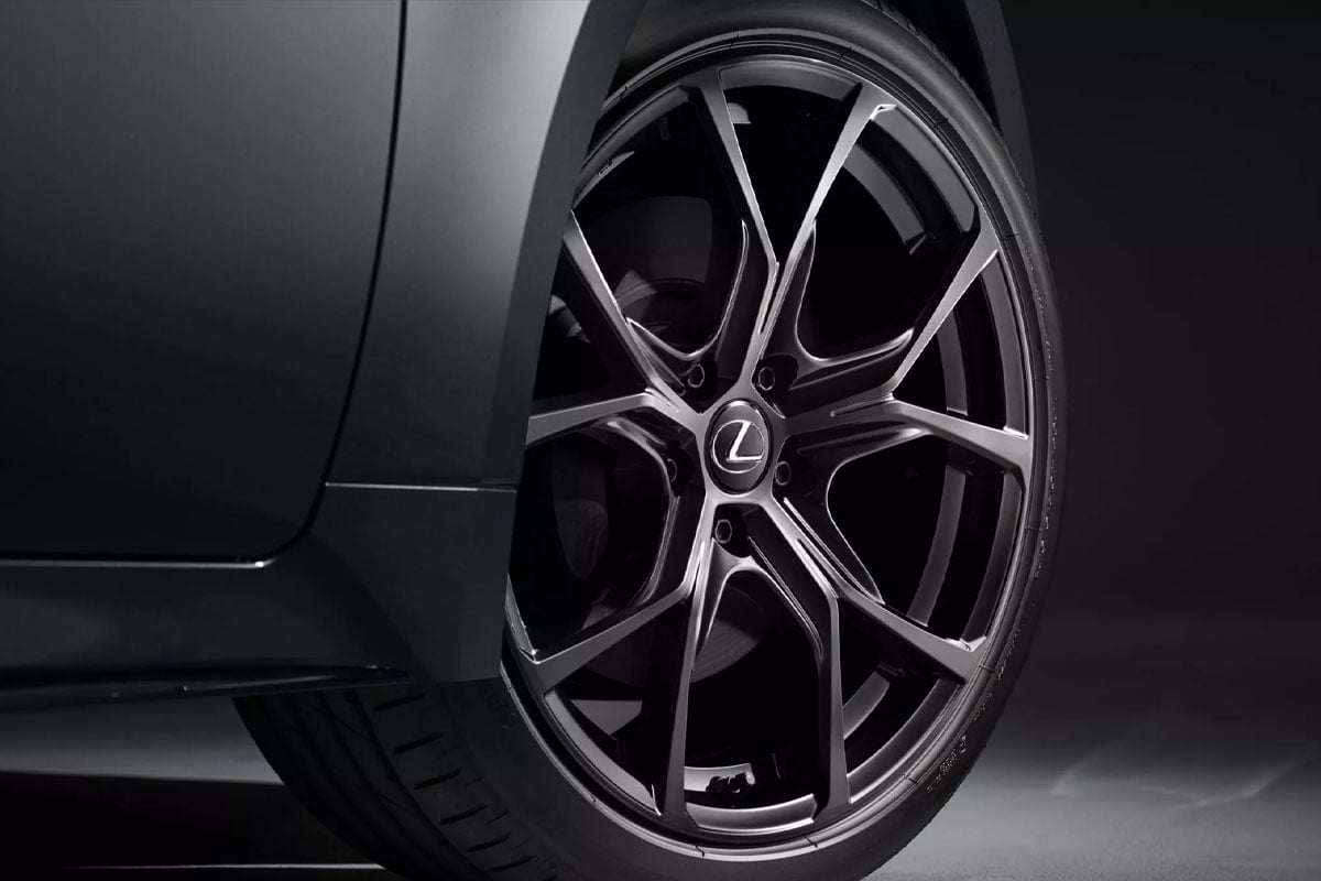 렉서스 IS 세단 F 스포츠 블랙 IV 스페셜 에디션 BBS 단조 휠 렉서스 IS 세단 F 스포츠 블랙 IV 스페셜 에디션 BBS 단조 휠