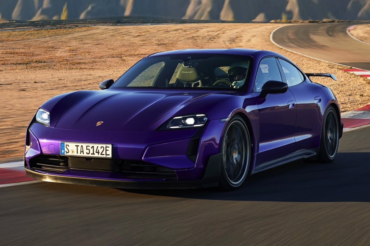 포르쉐 타이칸 터보 GT 바이작 패키지