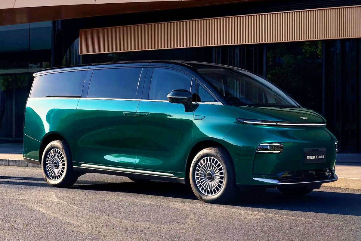 “스타리아·카니발은 비교 불가”.. 825km 달리는 초호화 미니밴 등장에 아빠들 ‘환호성’