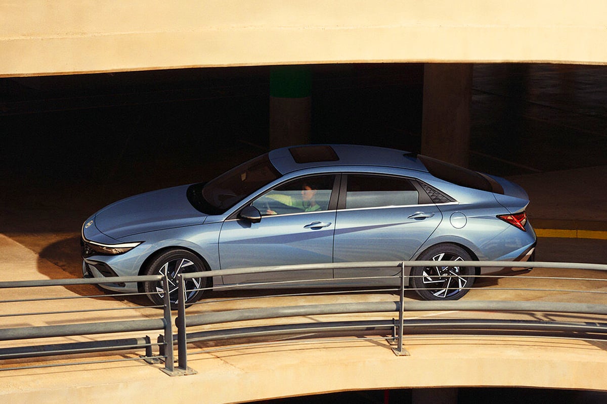 현대차 아반떼 현대차 아반떼