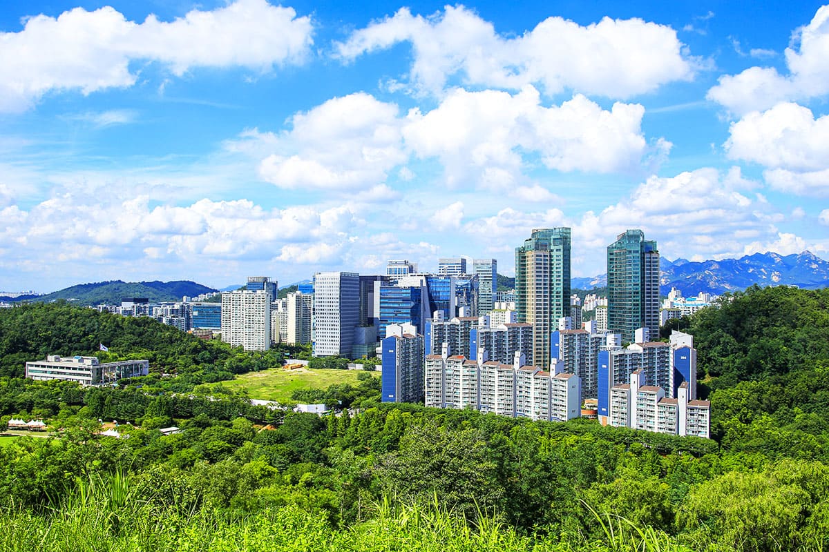 도시공원과 인접한 아파트 단지