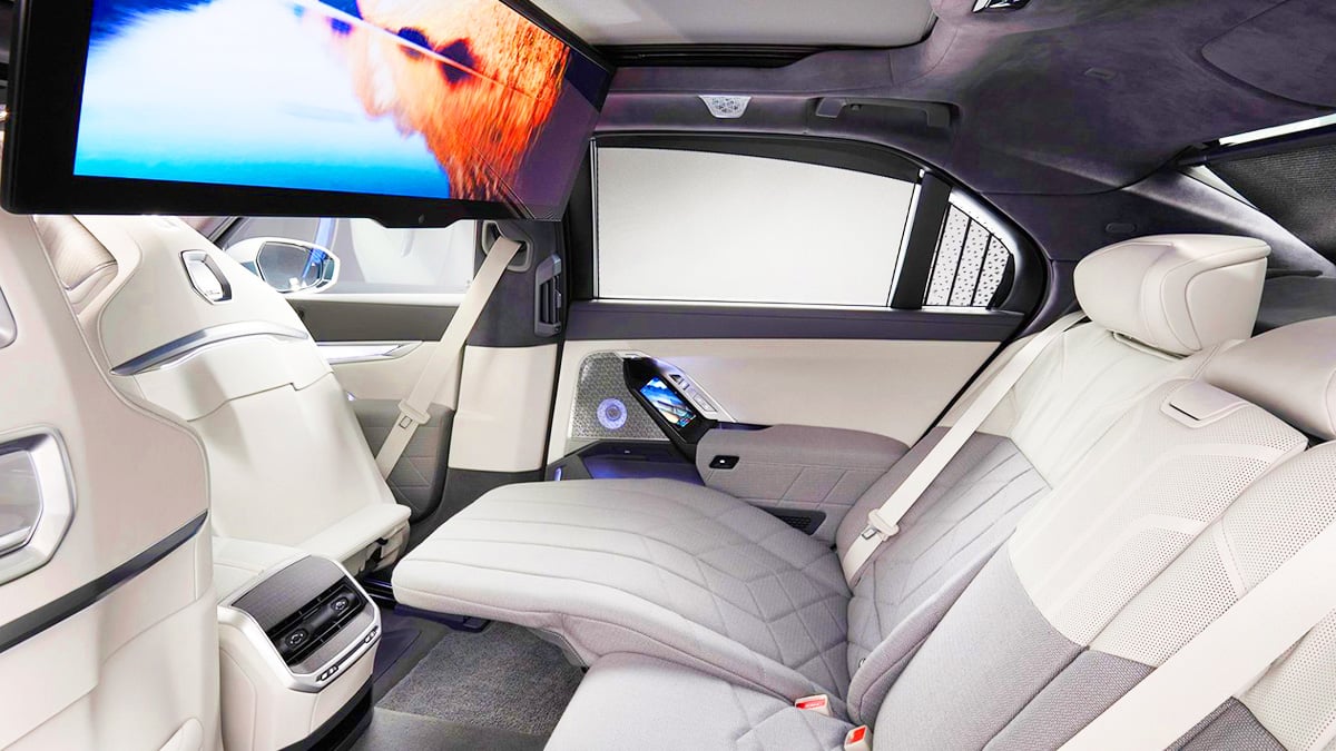 아빠의 드림카 ‘S클래스가 무너졌다’… 왕좌 뺏은 프리미엄 대형 세단의 정체