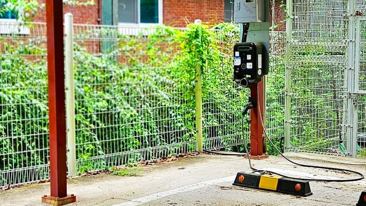 교내 전기차 충전소의 실태