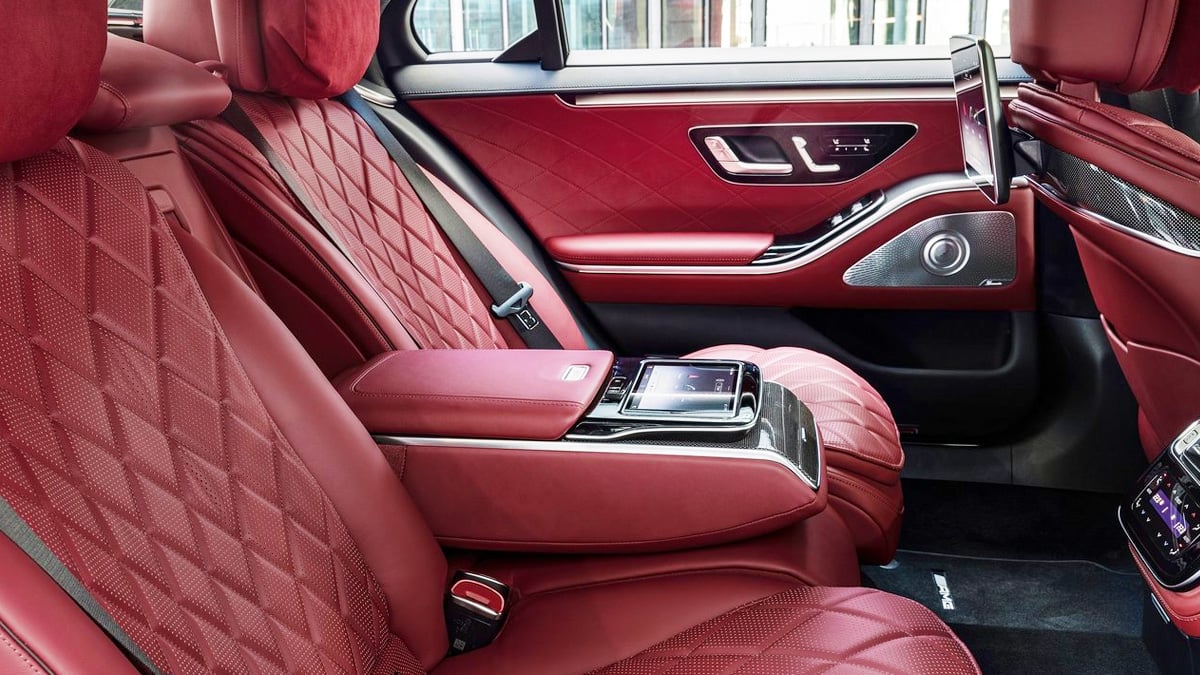 “G90보단 이게 낫지”… 아빠들이 명차라고 극찬하는 ‘세단’의 정체