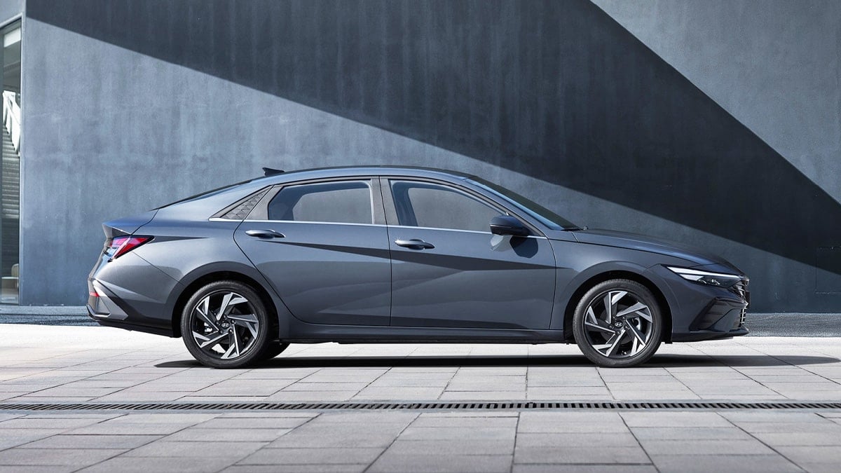 현대차 아반떼 하이브리드