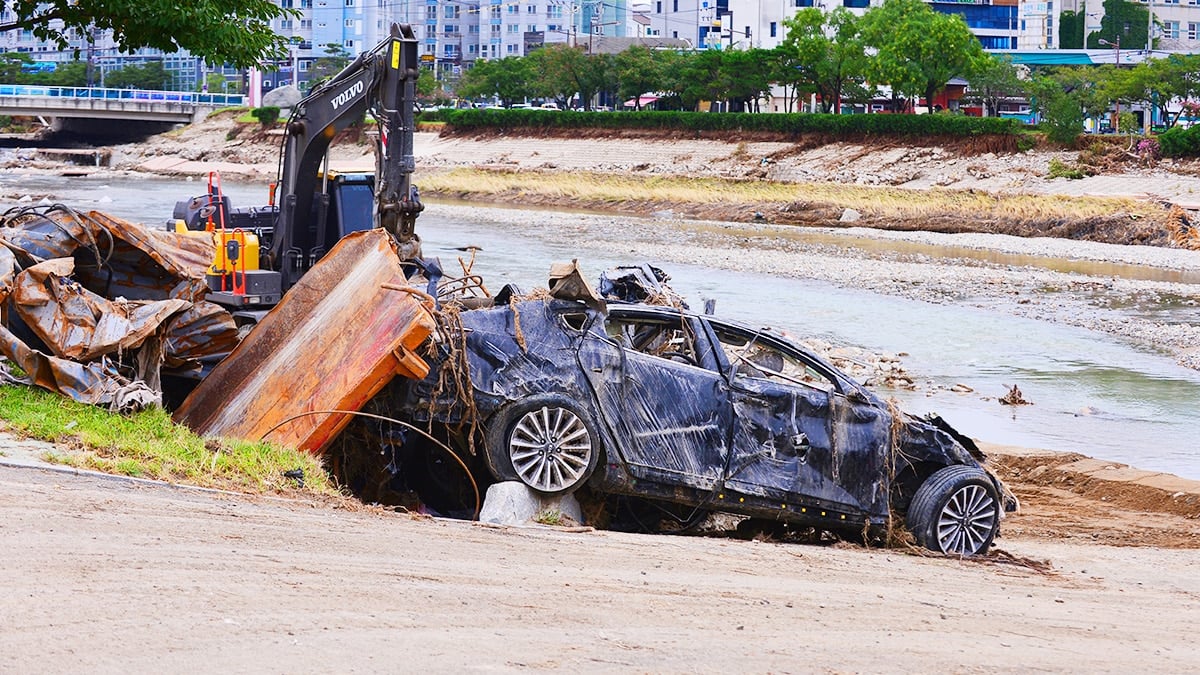 침수 피해 자동차 예시