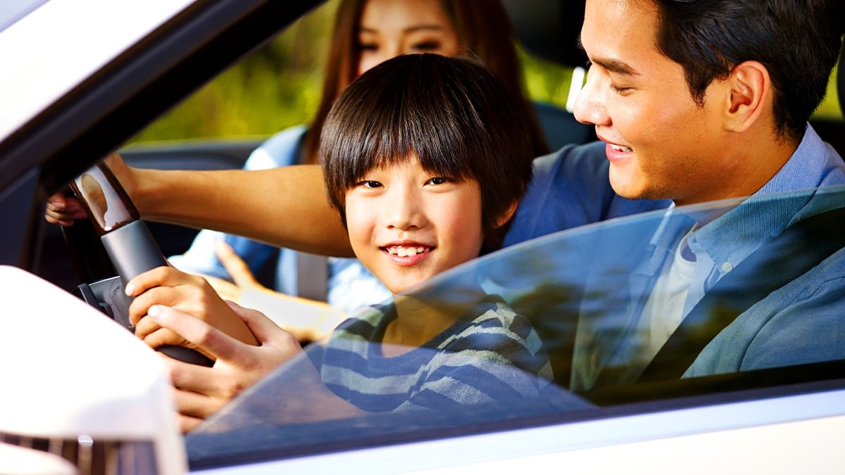 초등생 운전석 탑승 논란