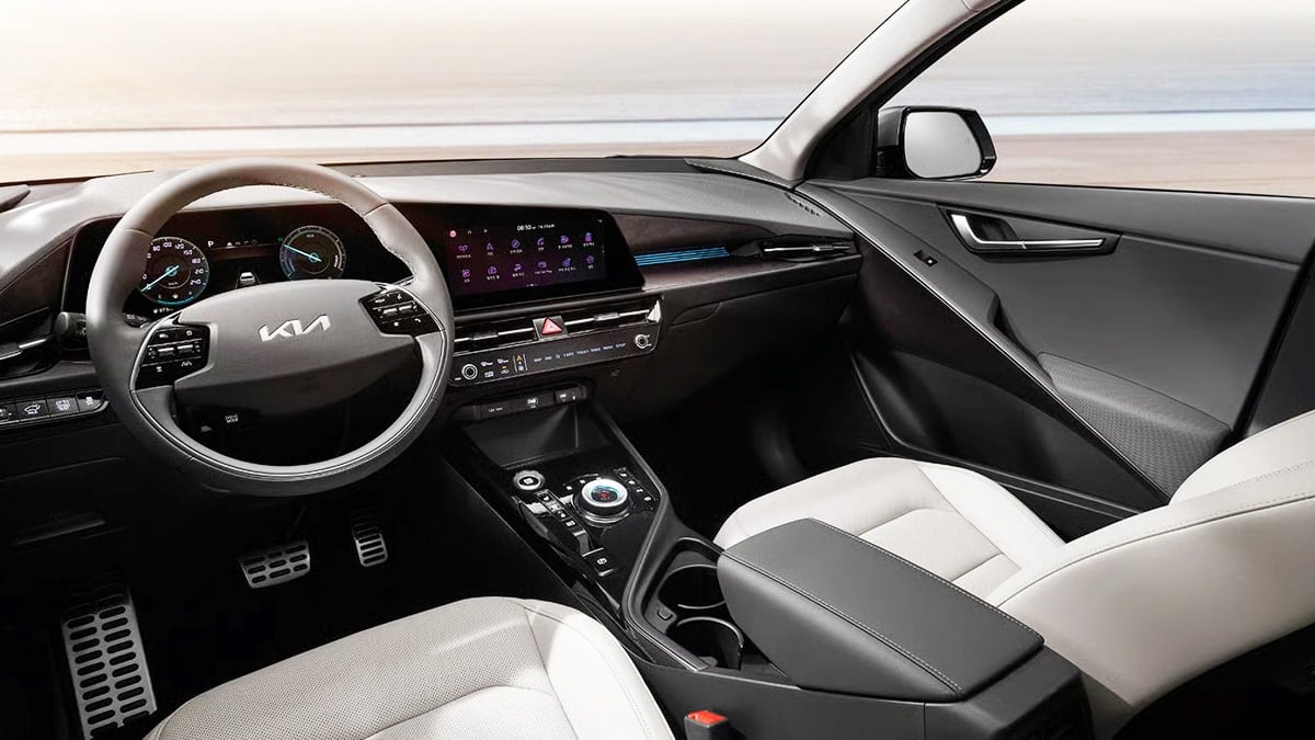 “경차보다 기름 덜 먹죠”… 연비 22km/L, ‘2천만 원대’에 사는 하이브리드 SUV