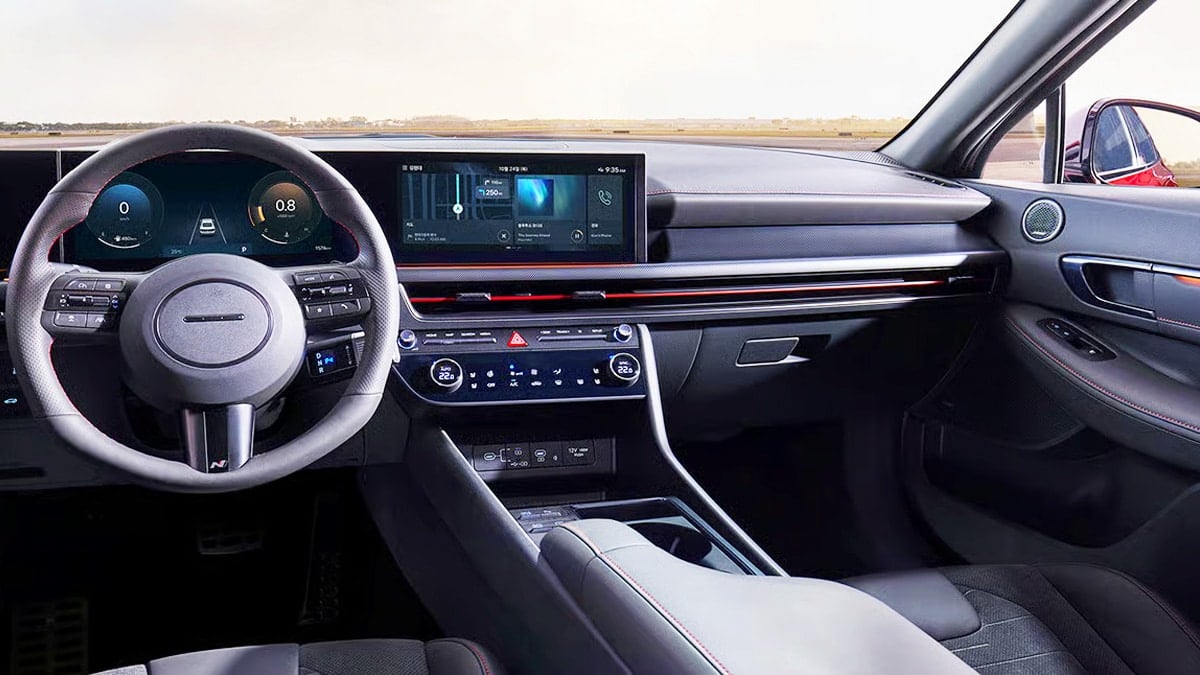 “이 나이엔 이런 차가 편하더라”… 50대 아빠들이 고른 완벽한 ‘車’의 정체