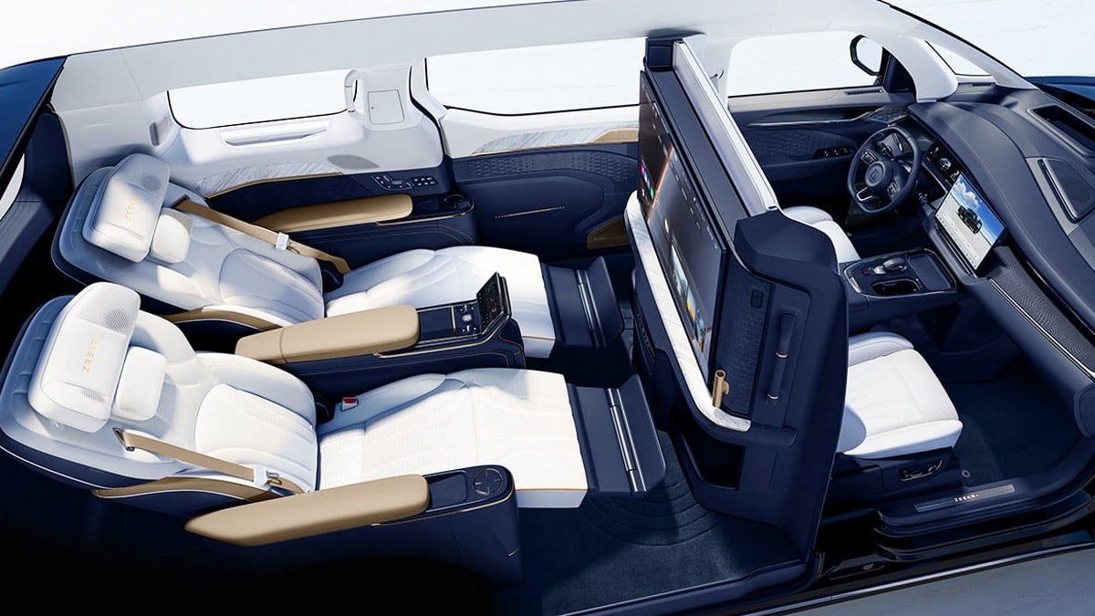 “카니발보다 훨씬 좋다며?”… 국내 출시 예고된 702km 달리는 전기 ‘미니밴’