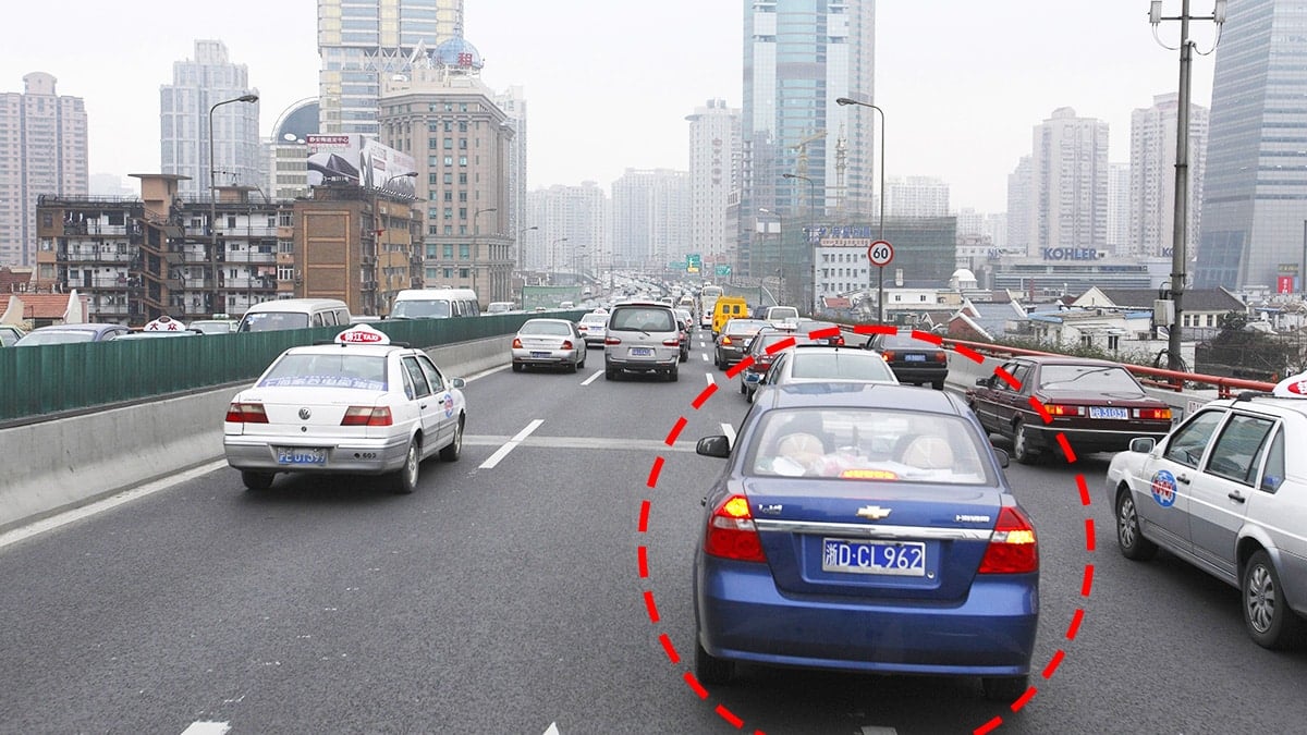 “깜빡이 켰는데 뭐가 문제?”… 車 3대 중 1대 꼴, 매번 잘못하고 있는 ‘행동’