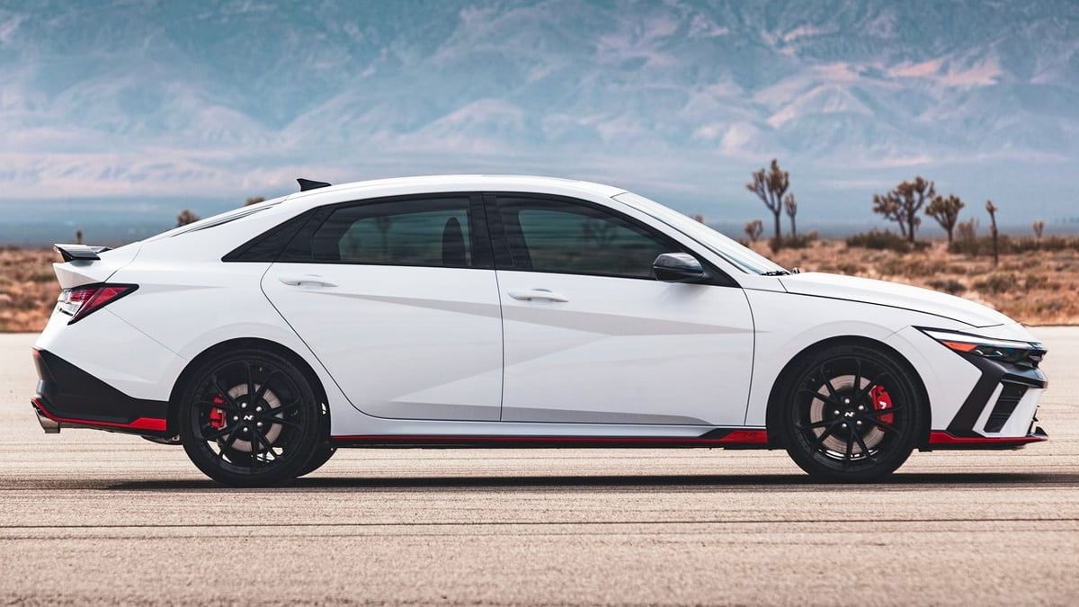 현대차 아이오닉 아반떼 N