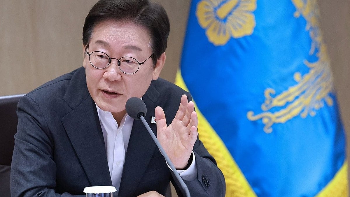 국무회의서 발언 발언하는 이재명 대통령