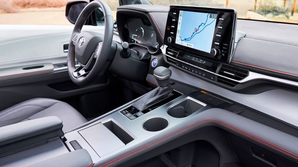 “카니발보다 연비 더 좋아”… 오너들이 ‘9.1점’으로 인정한 하이브리드 미니밴