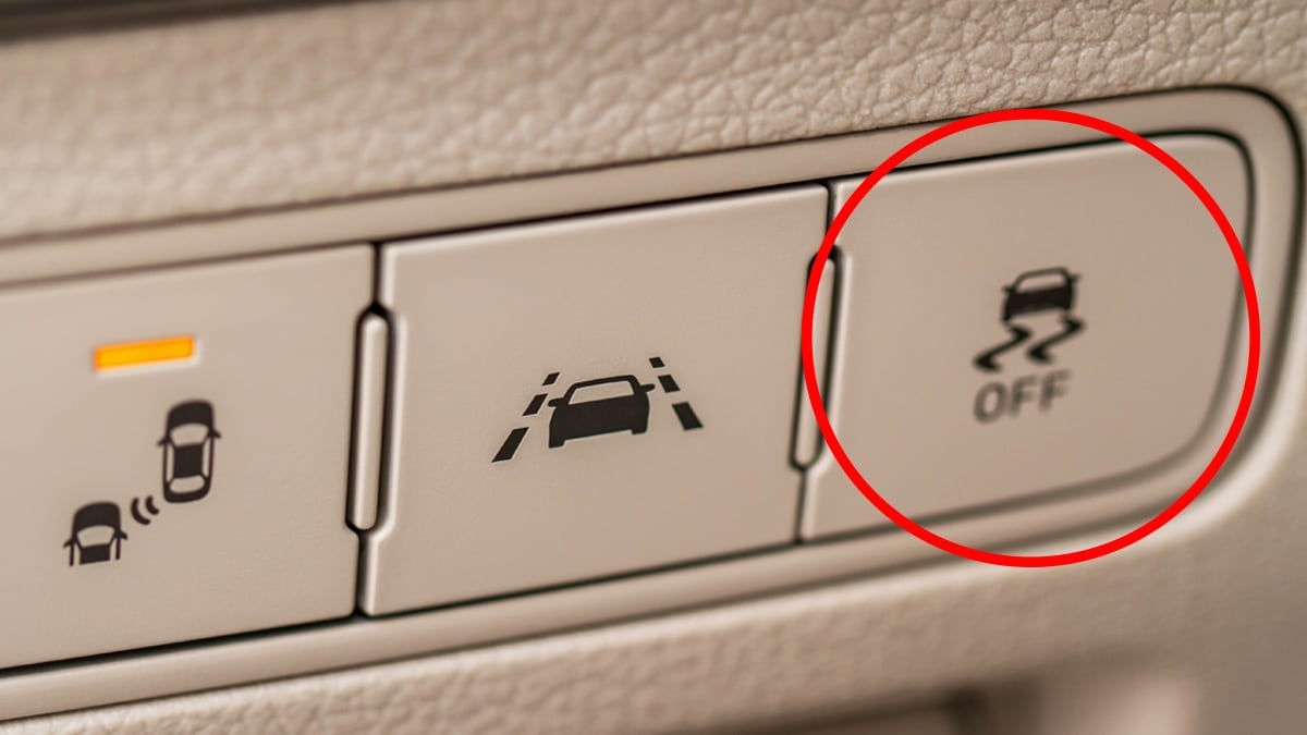 “이걸 여태 모르고 탔네”… 10년차 베테랑도 몰랐던 ‘이 버튼’ 3초 누르면 생기는 기적