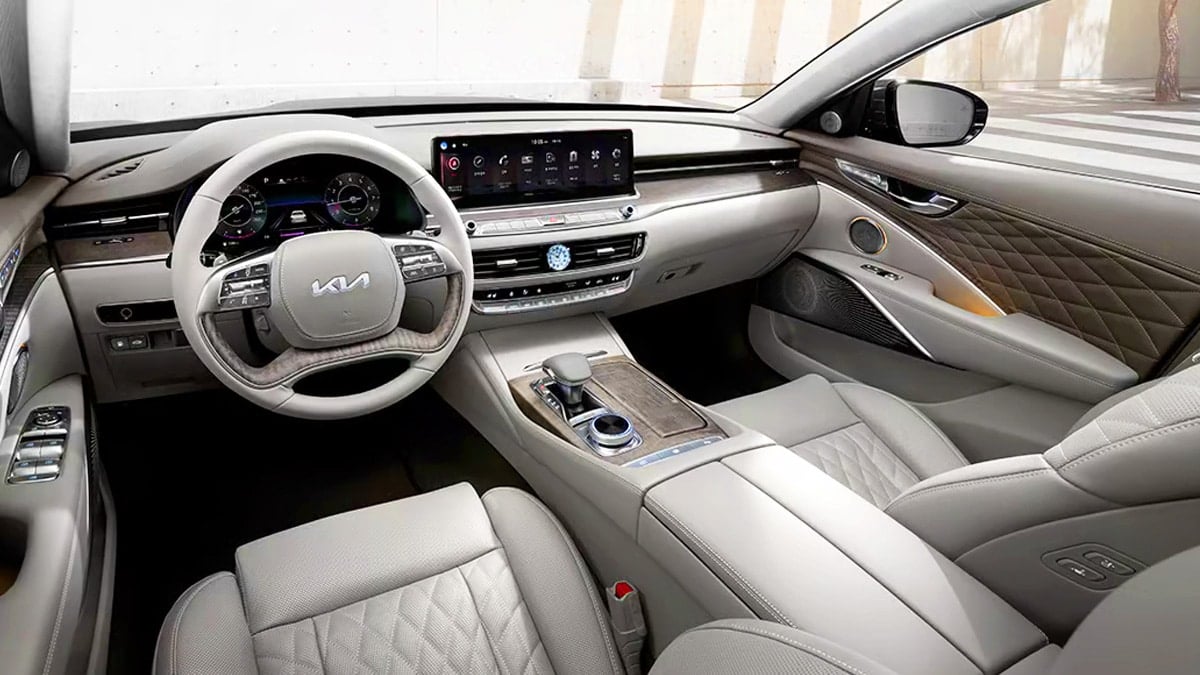 기아 현행 K9 실내