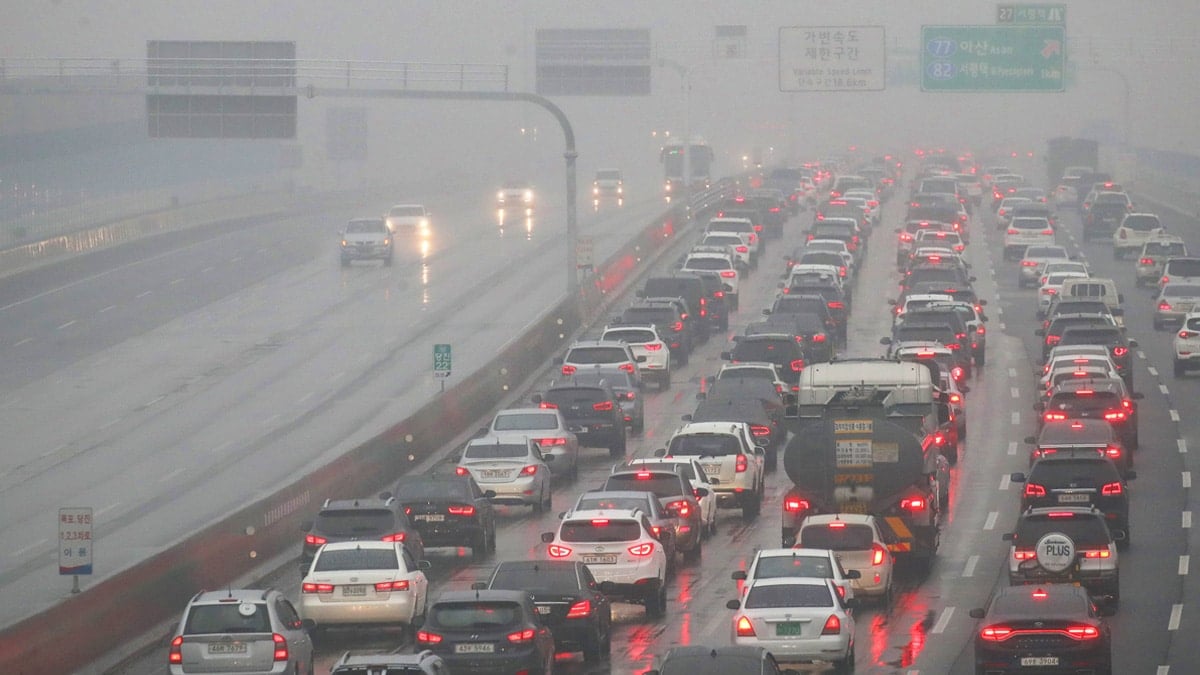 정체되는 서해안고속도로