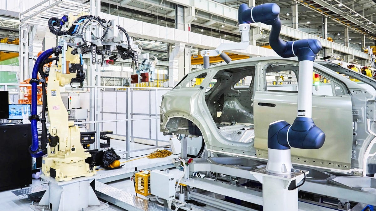 현대자동차 자동화 생산 라인 현대자동차 자동화 생산 라인