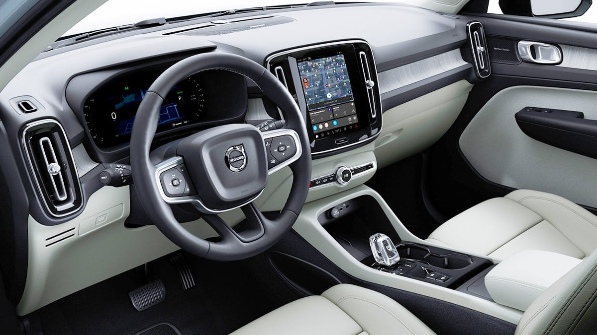 볼보 2026년형 XC40 실내