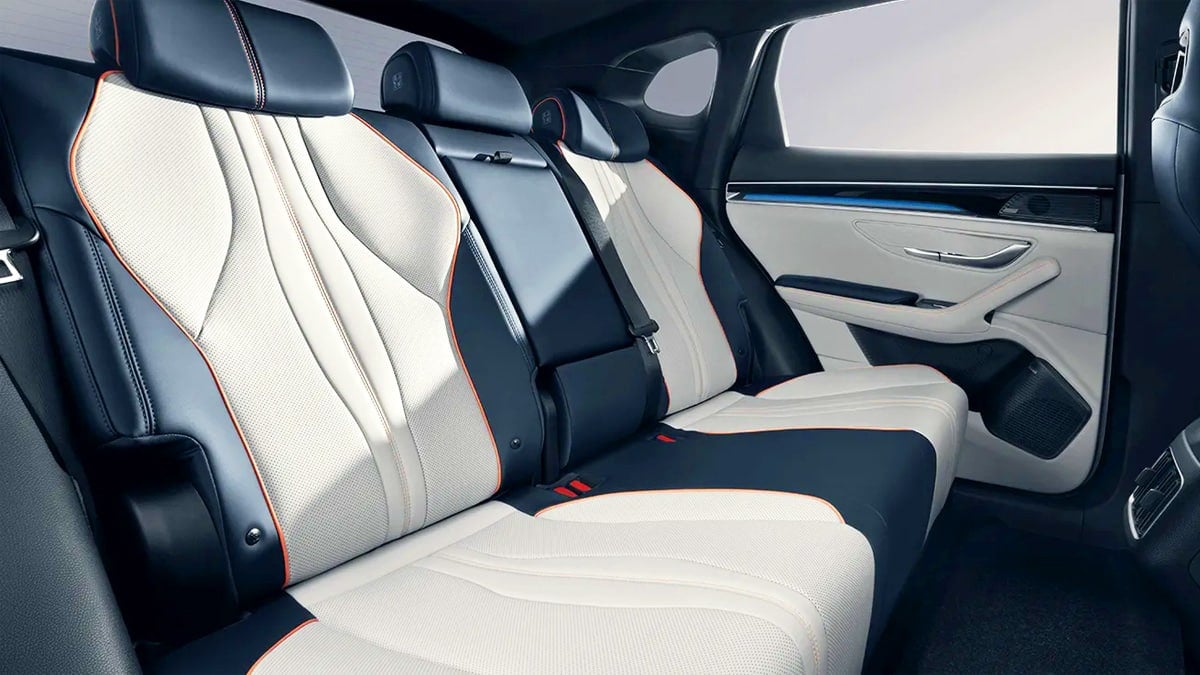 BYD 씨라이언 6 DM-i 실내