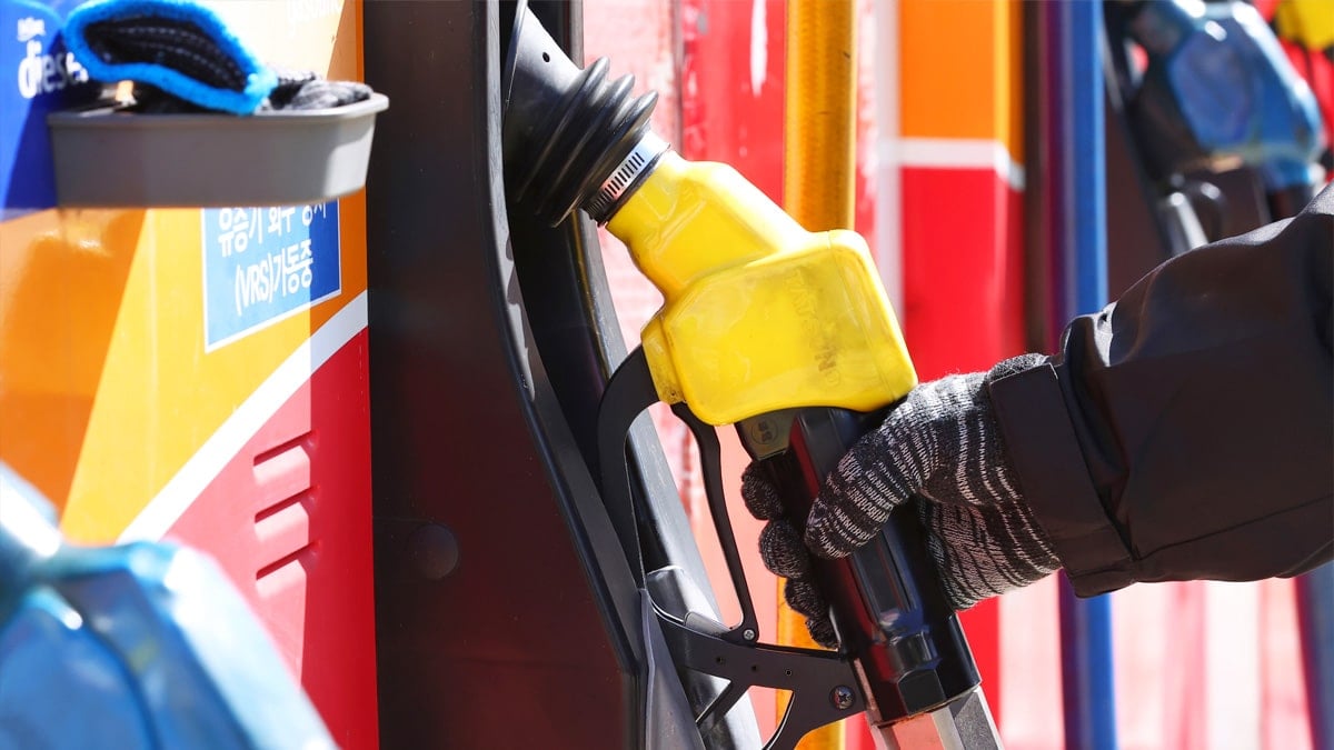 “국제유가는 내렸는데”… 2주 연속 기름값 치솟은 ‘황당한’ 이유