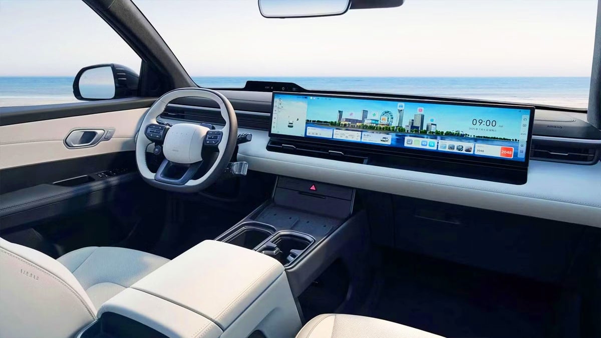 “실내는 제네시스급 이상”… 722km 달리는 2천만 원대 ‘27인치 4K’ 국산 SUV