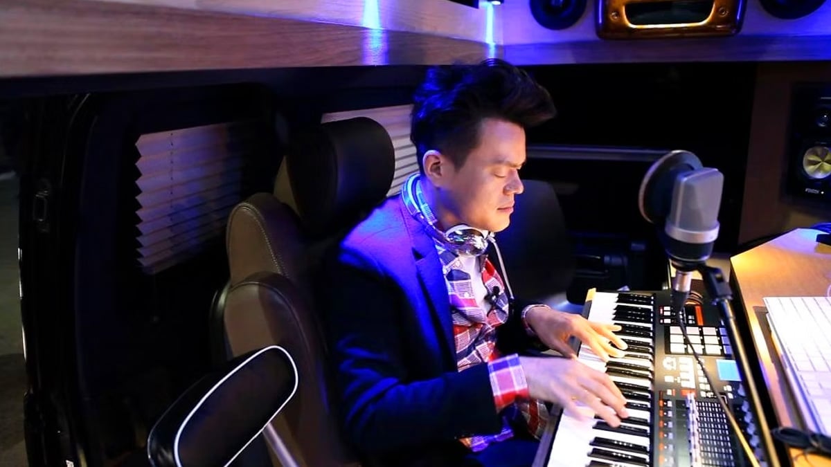 박진영의 커스터마이징 스타랙스 리무진