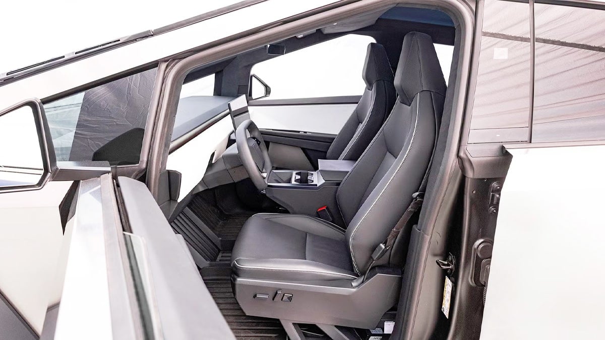 “아빠들도 한 번은 뒤돌아 봐”… 진짜 한국 출시됐다, 흠잡을게 없다는 ‘전기차’ 등장