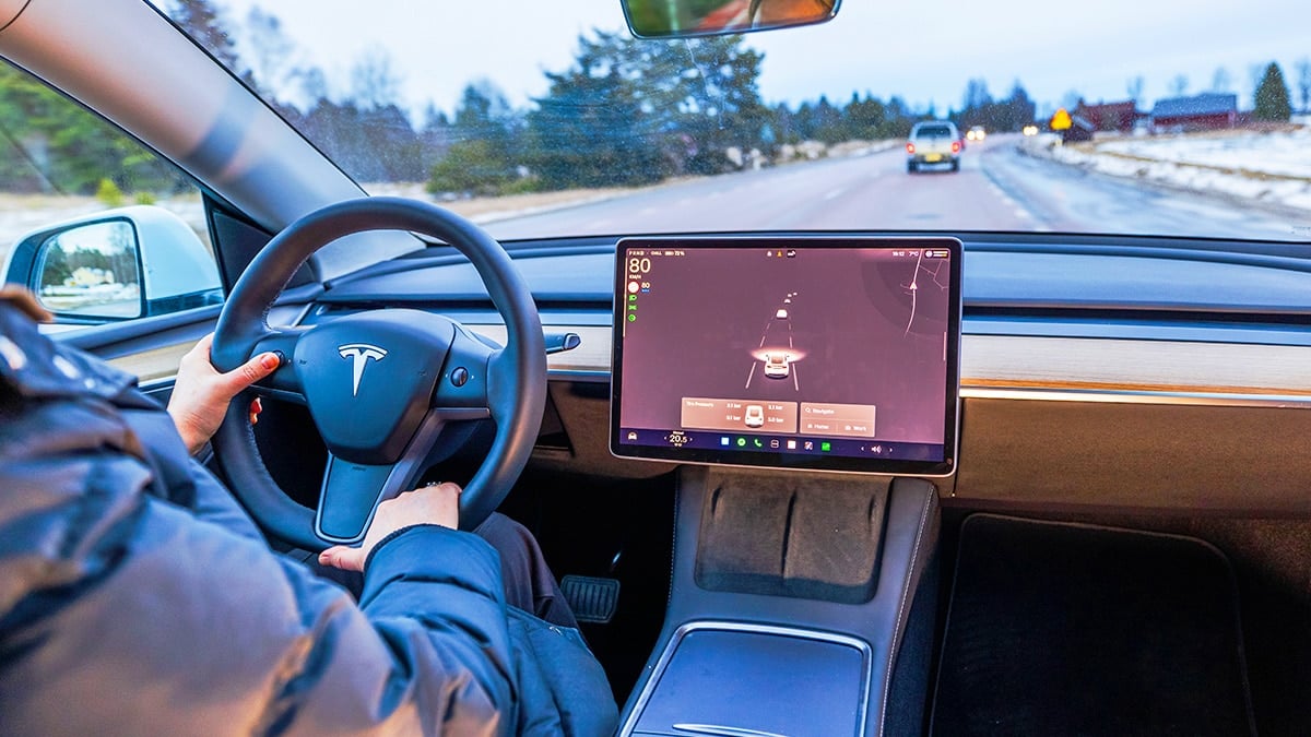 “이제 중국산 안 씁니다”… 1~2년 내로 부품 ‘싹’ 교체한다는 전기차의 ‘정체’