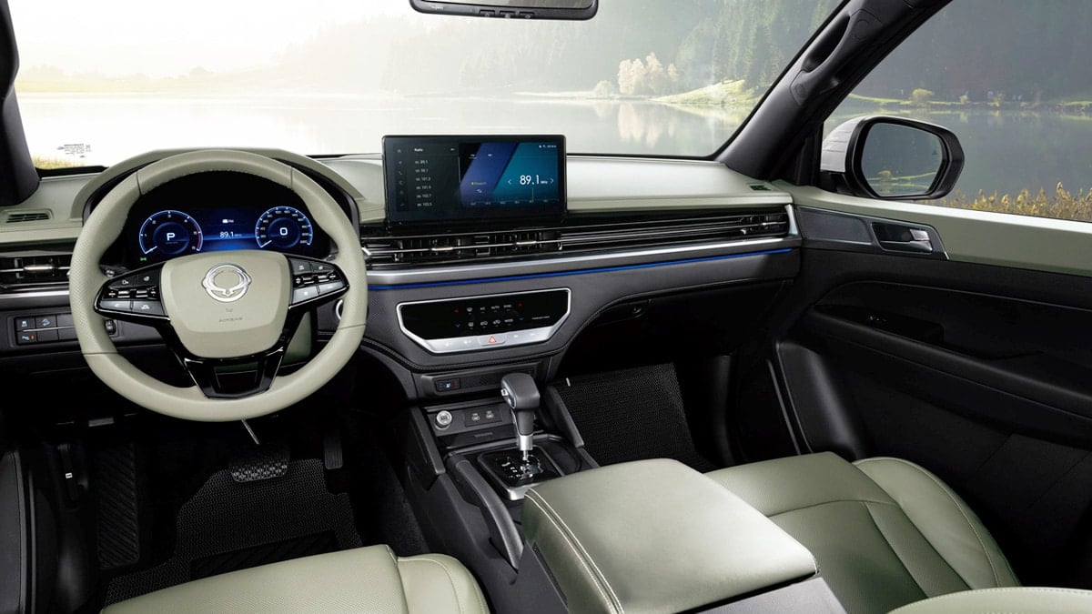 KGM 렉스턴 스포츠 칸 실내