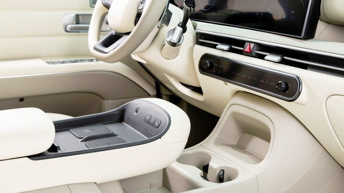 서울 아빠들도 3천만 원 ‘뚝’ 깎여… 절반 가격에 사고, 장거리도 문제 없는 국산 SUV