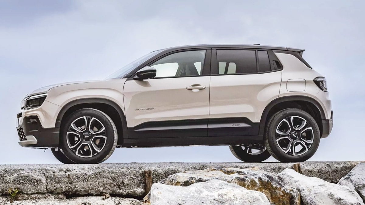 지프 어벤저 마일드 하이브리드 eAWD