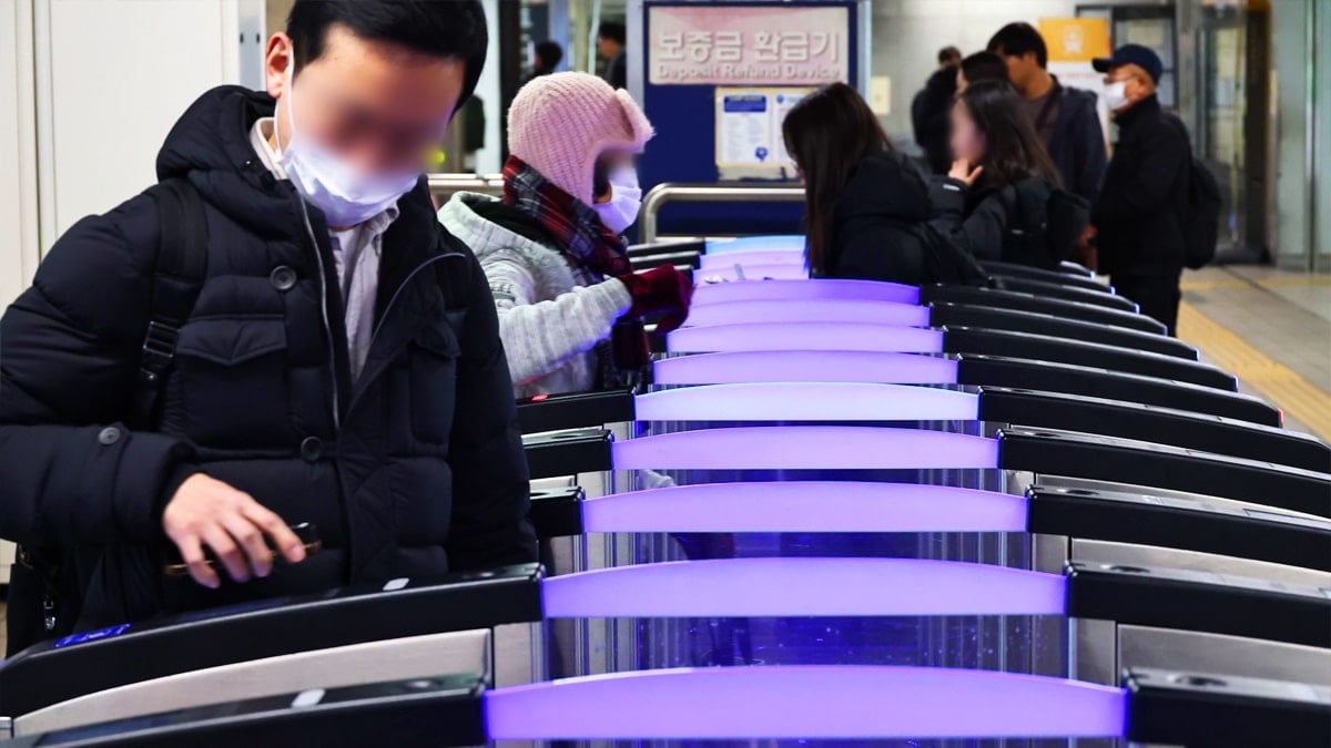 서울역 출근길 개찰구 서울역 출근길 개찰구