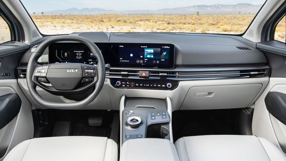 기아 스포티지 하이브리드 실내