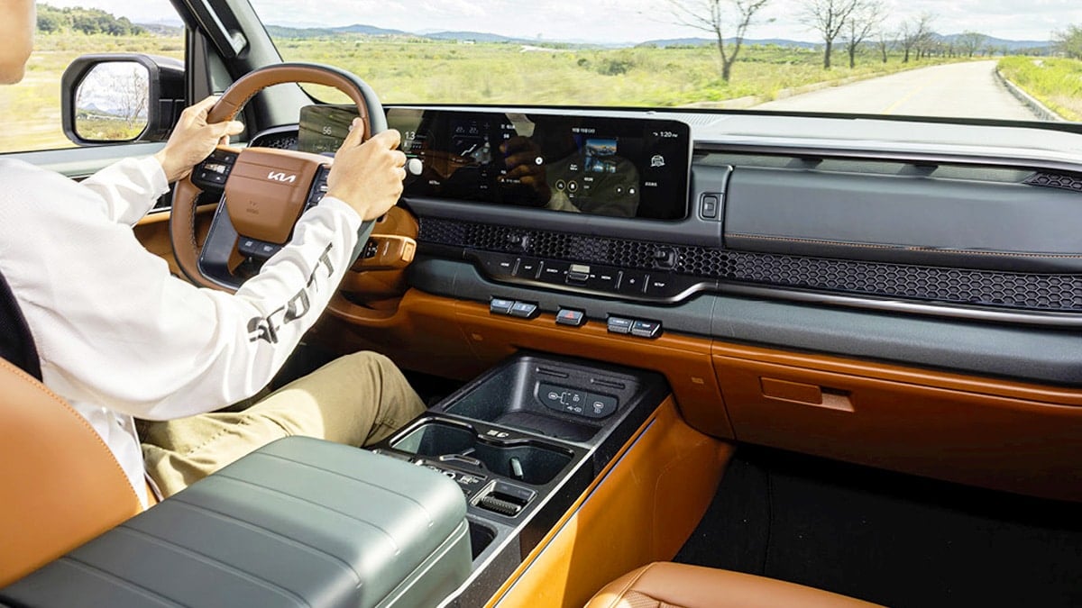 기아 타스만 실내