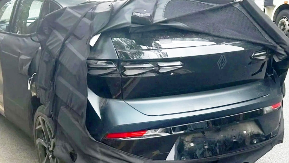 르노 오로라 2 스파이샷 르노 오로라 2 스파이샷