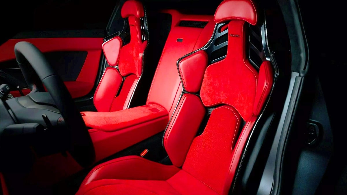 토요타 GR GT 실내