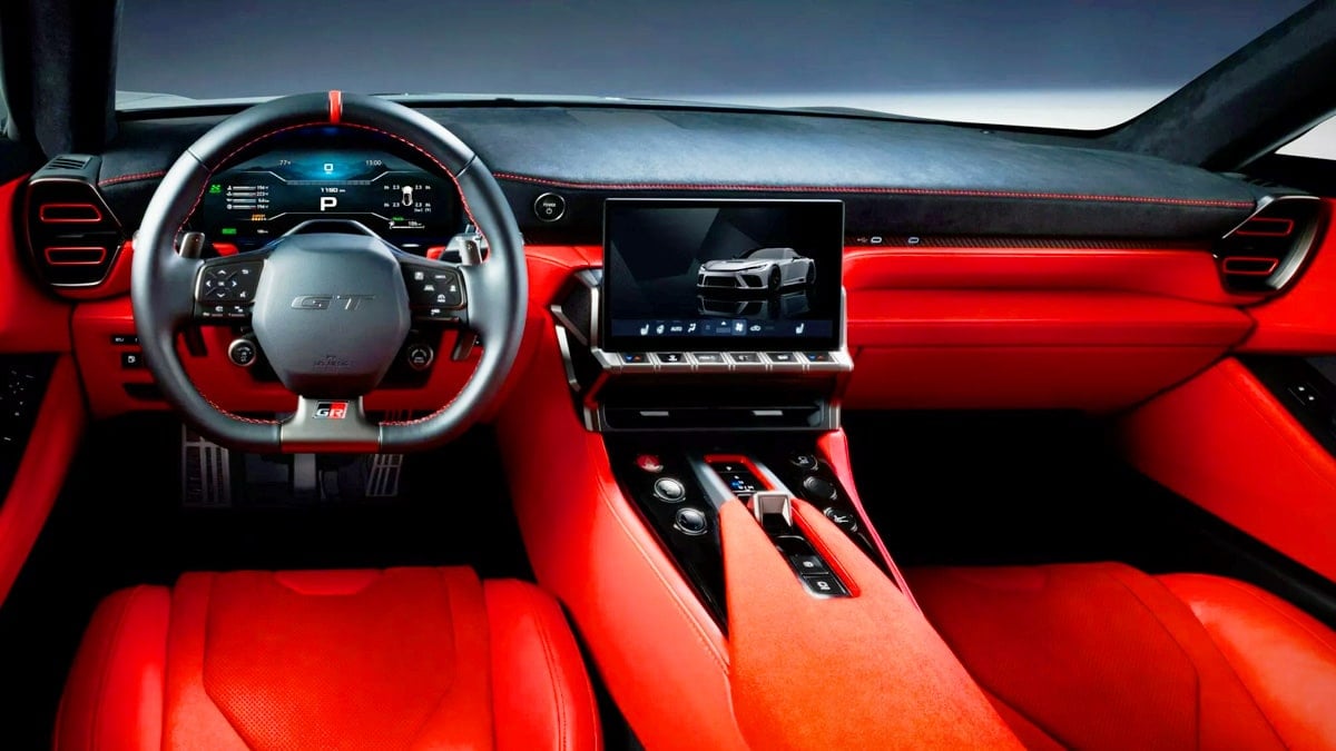 토요타 GR GT 실내