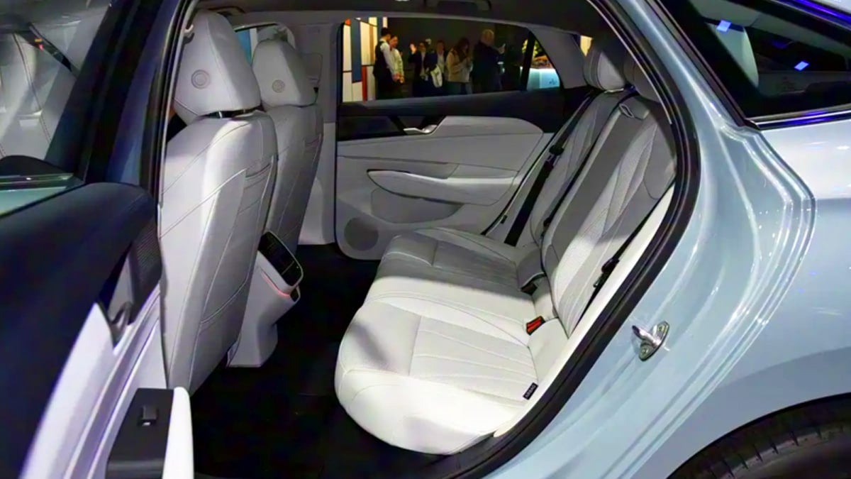 폭스바겐 파사트 ePro 실내