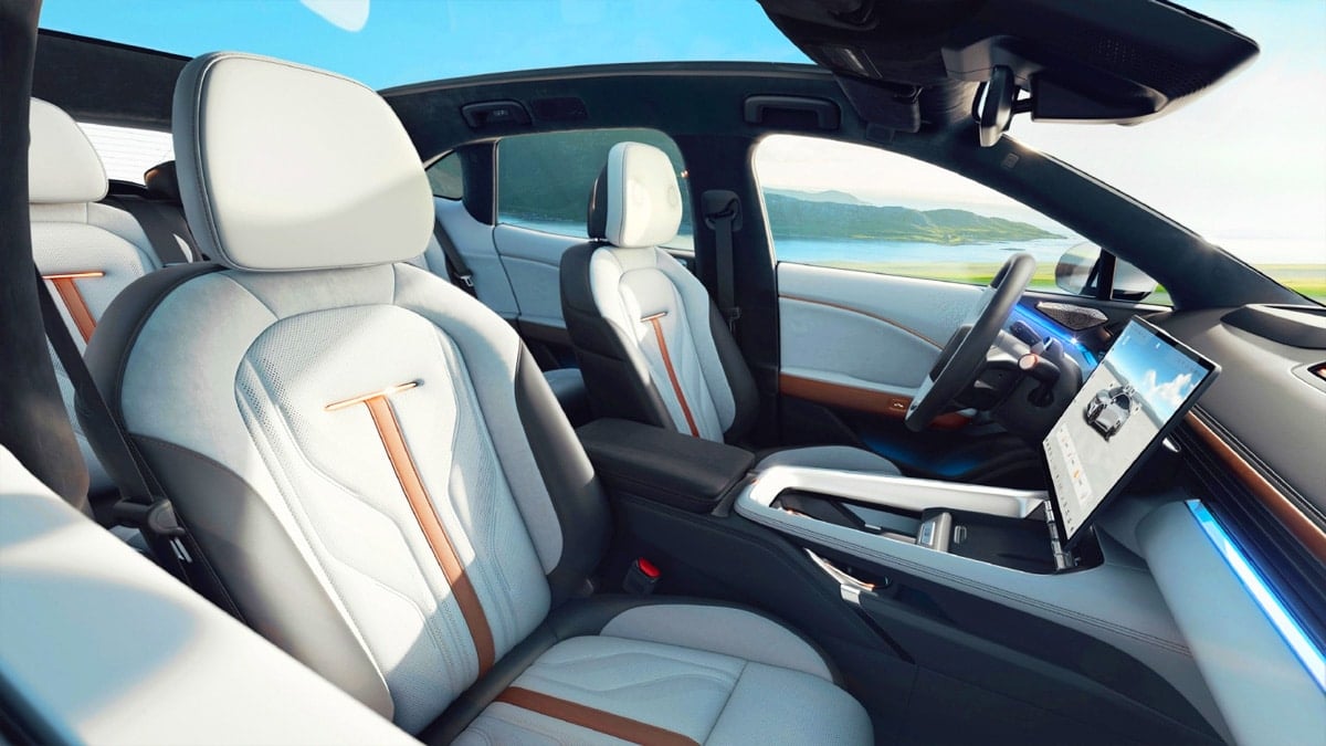 지커 007 GT 실내