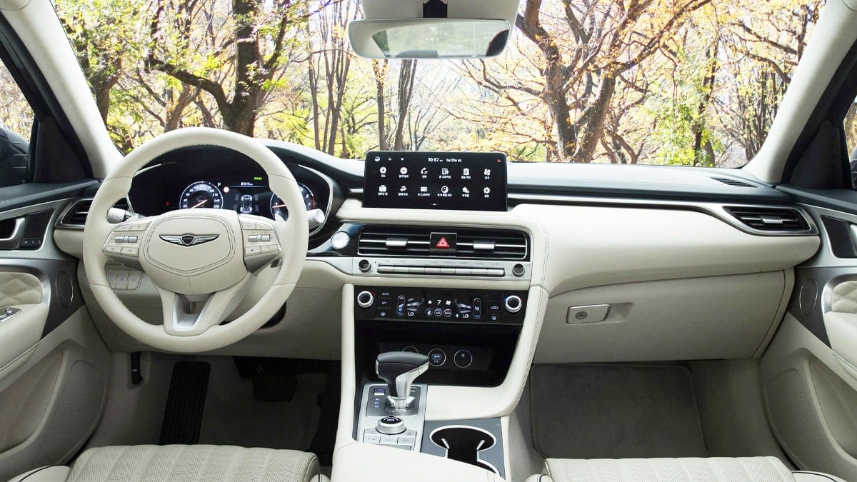 “스팅어처럼 없어질 뻔했네”… 단종 아닌 2차 페이스리프트로 출시되는 ‘이 세단’