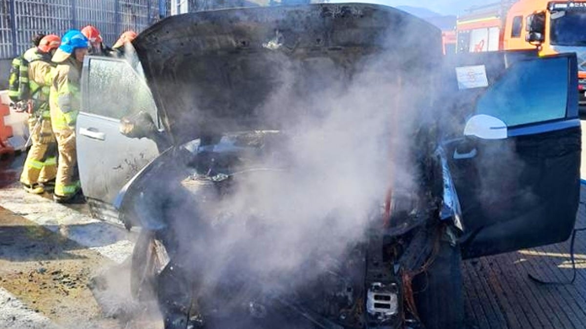 화재로 전소된 현대차 싼타페 테스트카