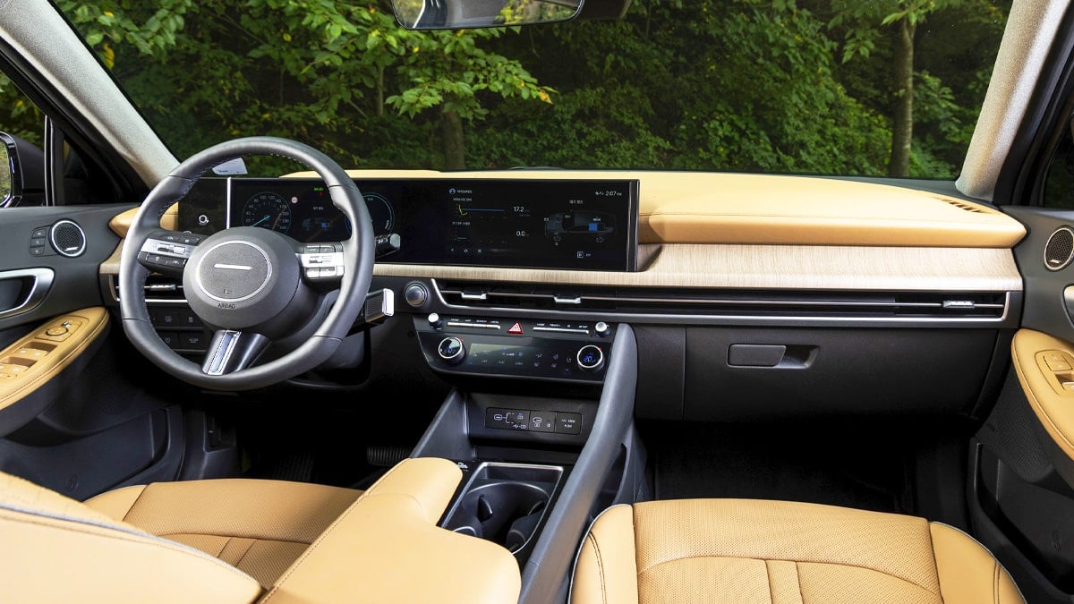 현대차 쏘나타 실내