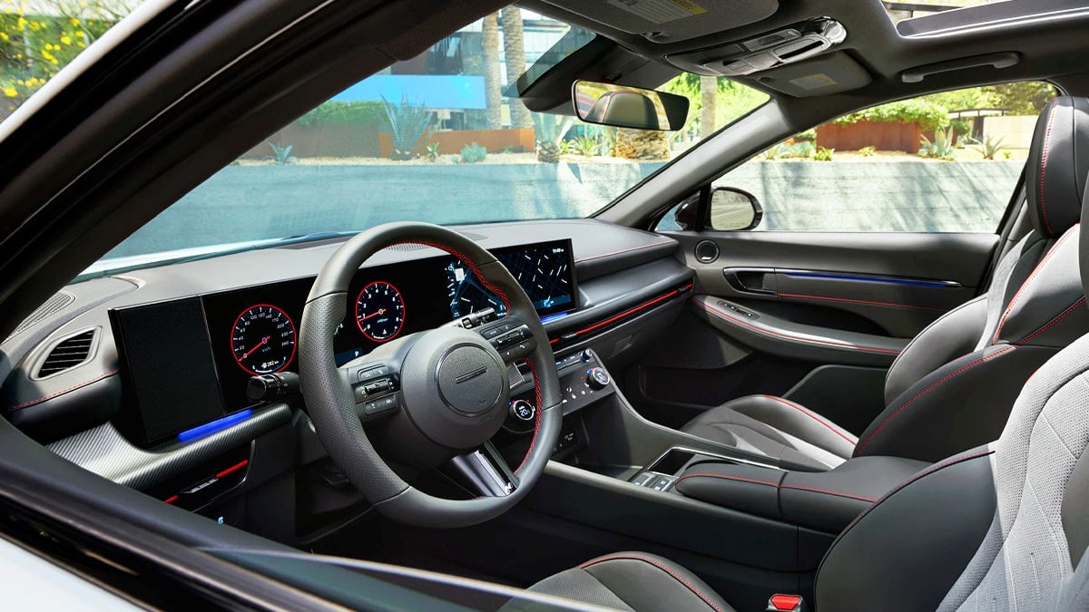 현대차 쏘나타를 390만 원 ‘뚝’ 떨어진 가격에… 아반떼보다 싸게 사는 중형 세단