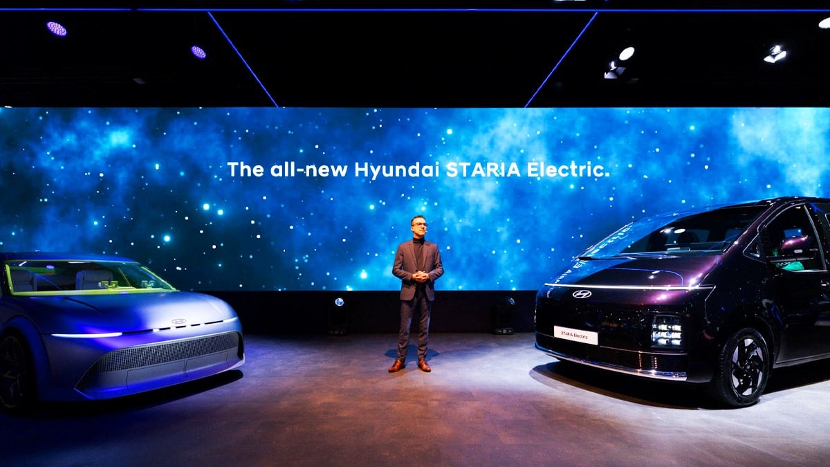 브뤼셀 모터쇼서 공개된 스타리아 EV